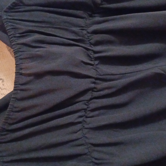 Black romper 3x ties in center of chest light weight simple runs small adj/strap - Picture 7 of 14